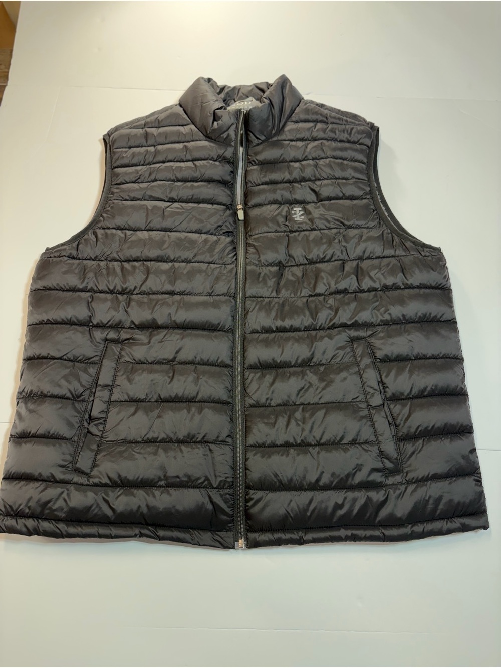 IZOD Perform Black Quilted Puffer Vest Men's Size XL Full Zip Insulated